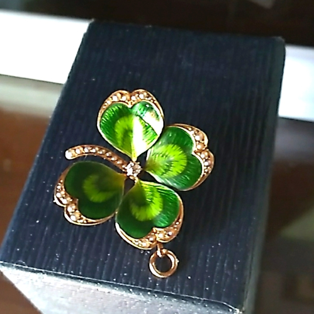 Gold clover 🍀